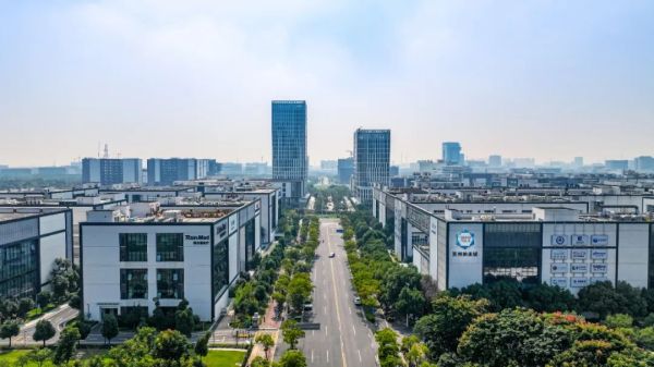 《人民日报》聚焦：小小纳米长出千亿级产业