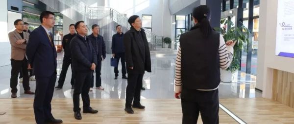 嘉定区副区长丁炯炯一行莅临上海工研院调研知识产权运用和保护工作