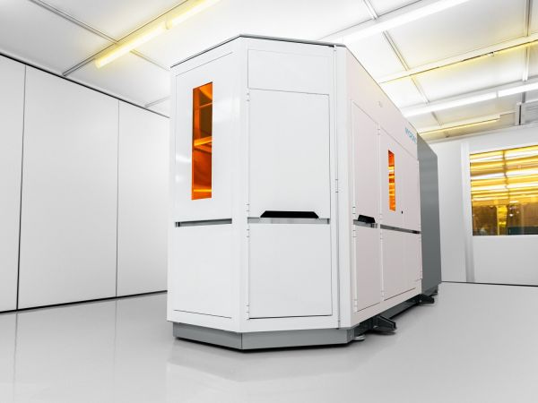Tekscend Photomask 通过战略投资光掩模写入设备扩大欧洲产能