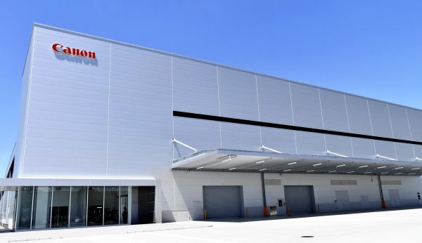 佳能建半导体设备新厂，利用纳米压印技术改进工艺