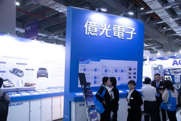 亿光电子发力光通讯，车载与不可见光业务提供强劲支撑
